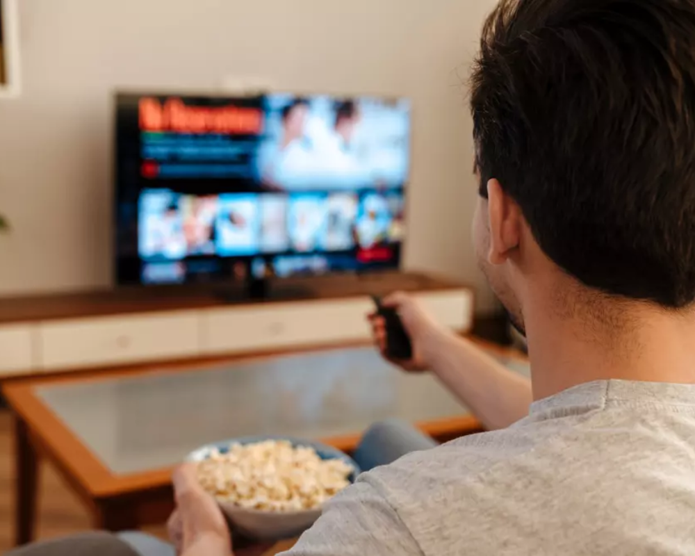 Como Assistir TV Grátis Pela Internet no Celular (Selecione sua região)